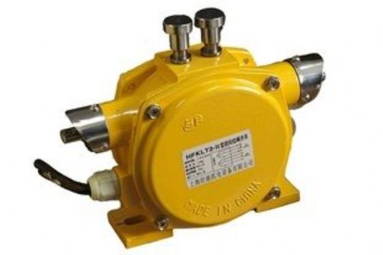 點擊查看詳細信息<br>標題：SL-3雙向拉繩開關(guān) 閱讀次數(shù)：1809