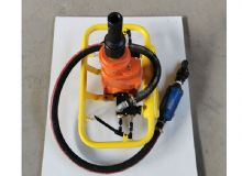 點(diǎn)擊查看詳細(xì)信息<br>標(biāo)題：架座支撐氣動(dòng)手持式鉆機(jī) 閱讀次數(shù)：1580